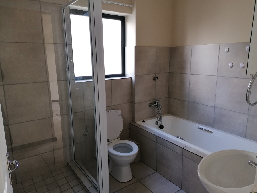 To Let 2 Bedroom Property for Rent in Buh Rein Estate Western Cape